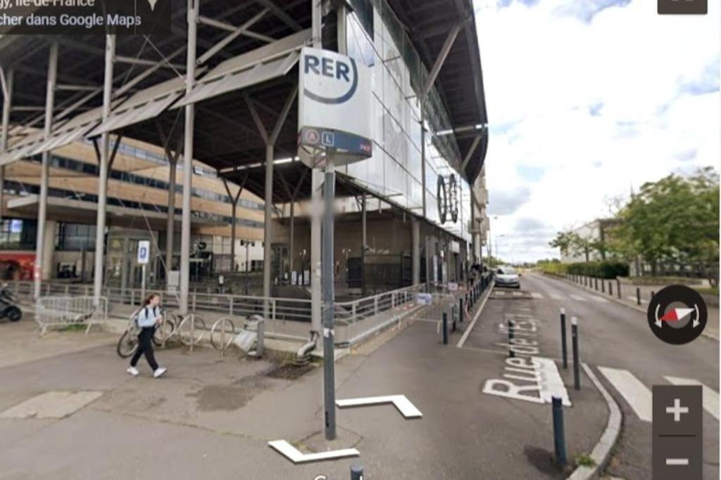 Studio Cergy 5 Min De La Gare Exteriör bild